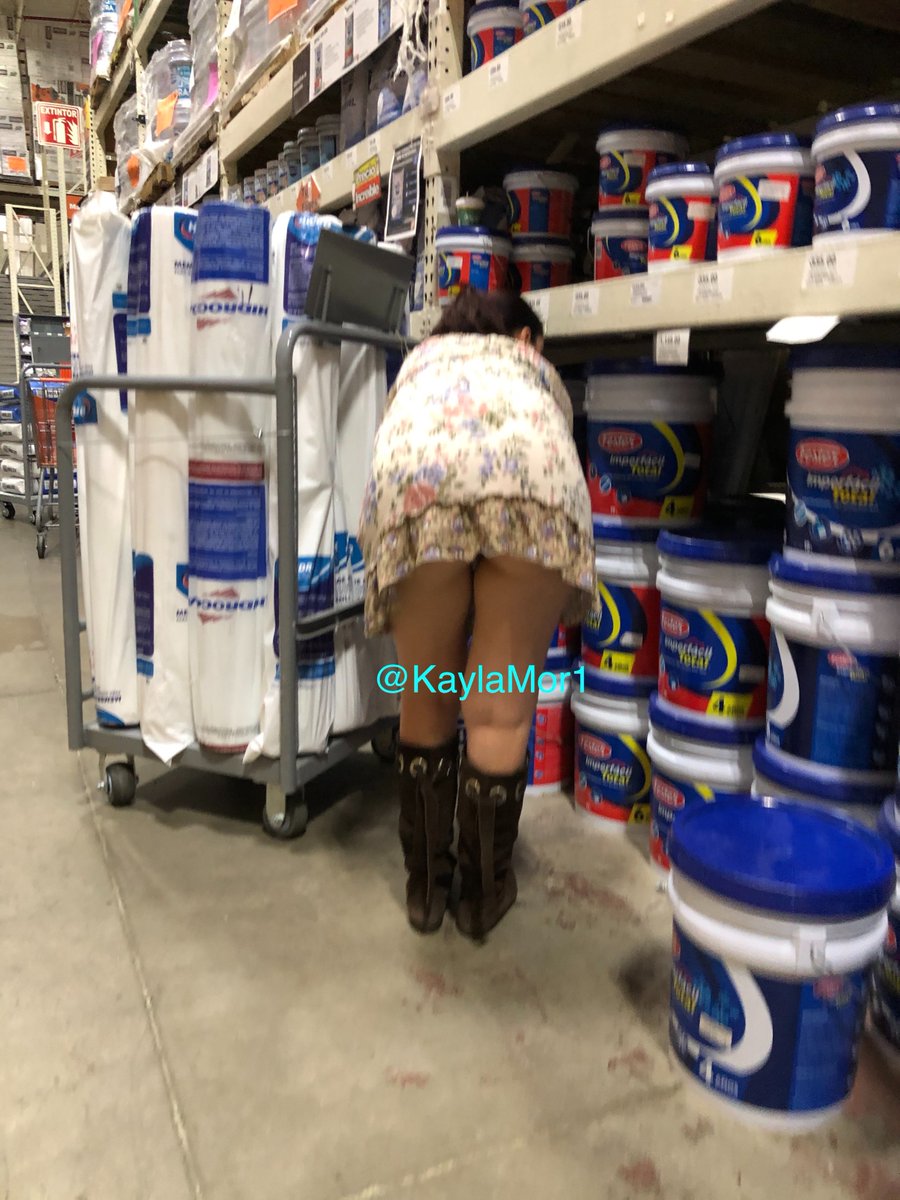 KaylaMor1's tweet photo. buscando un impermeabilizante 😈😈😈😘😘 https://t.co/x4il4NkLZS
