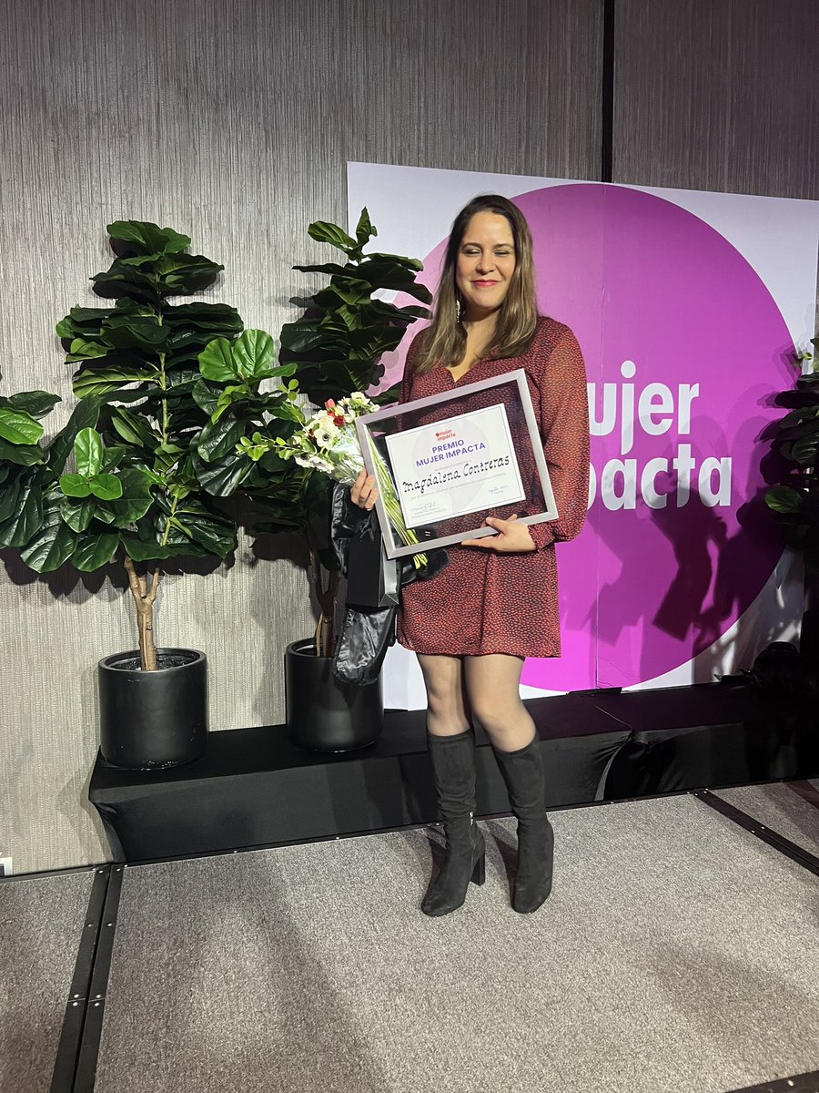 Una comida caliente al día tweet media