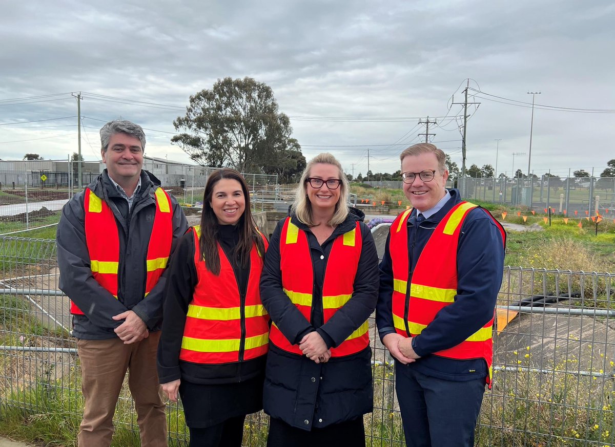 Wonderful  to join the team from <a href="/WyndhamCouncil/">Wyndham City Council</a> recently for an update on Greening Pipeline - a range of initiatives that aim to revitalise the heritage listed MOS reserve by turning it into a vibrant parkland &amp; community space 🌳👏