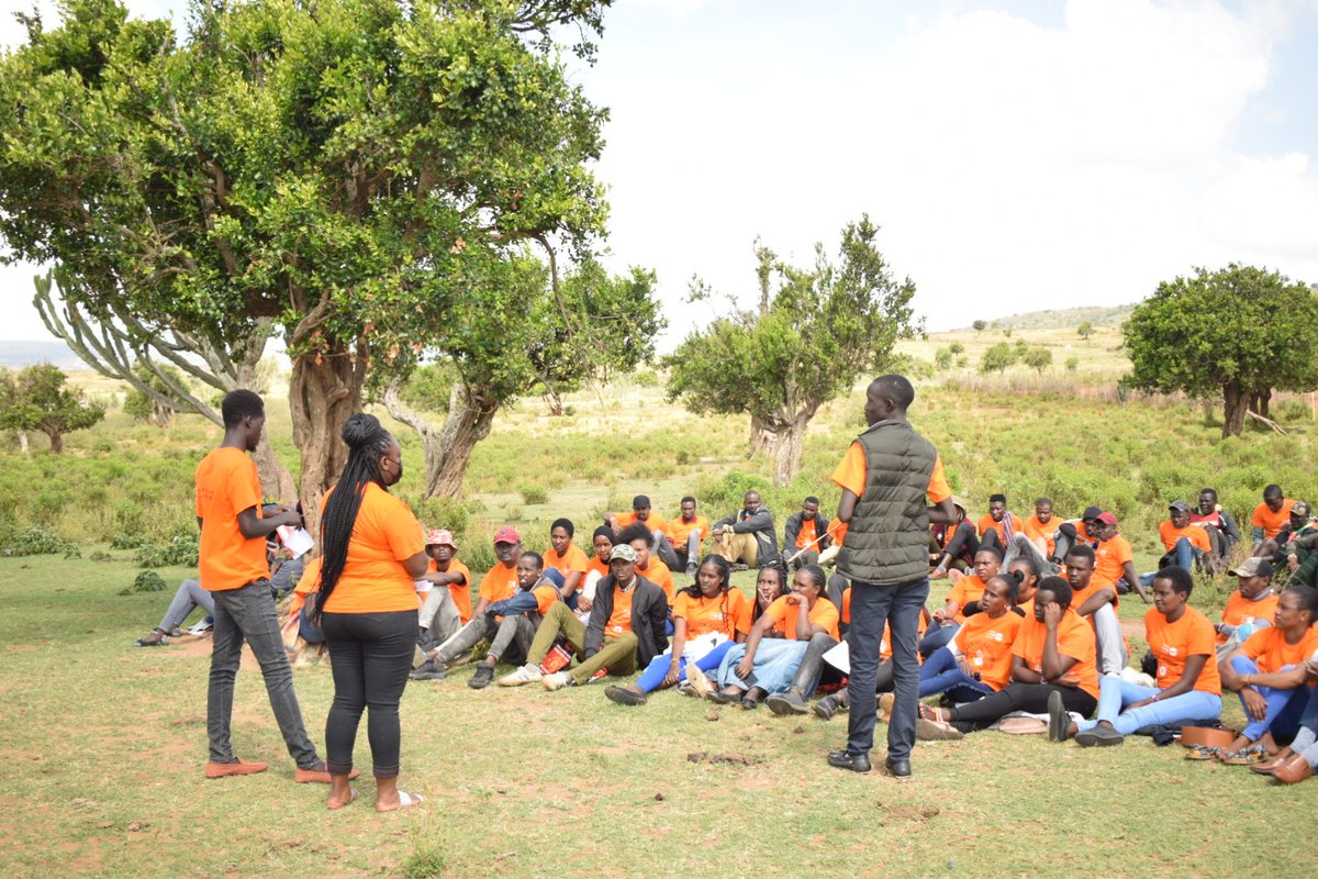 OdhiamboOlela's tweet photo. What Works for Young People? #LetsChatTuesday #Comment https://t.co/Q3qAQkBzwh