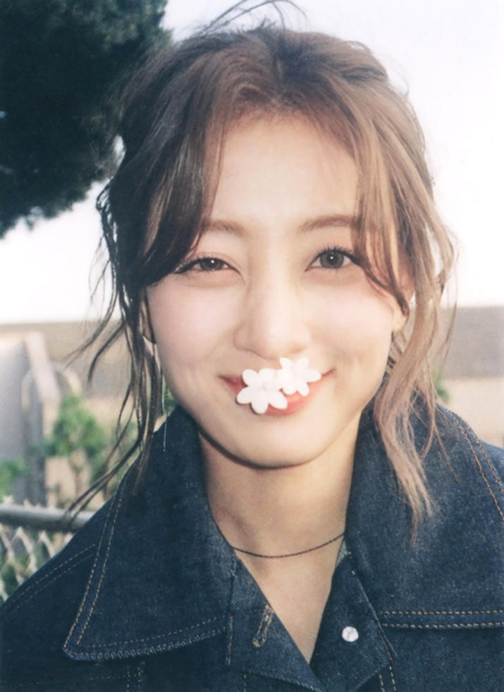 SCAN] JIHYO The 1st Mini Album 
