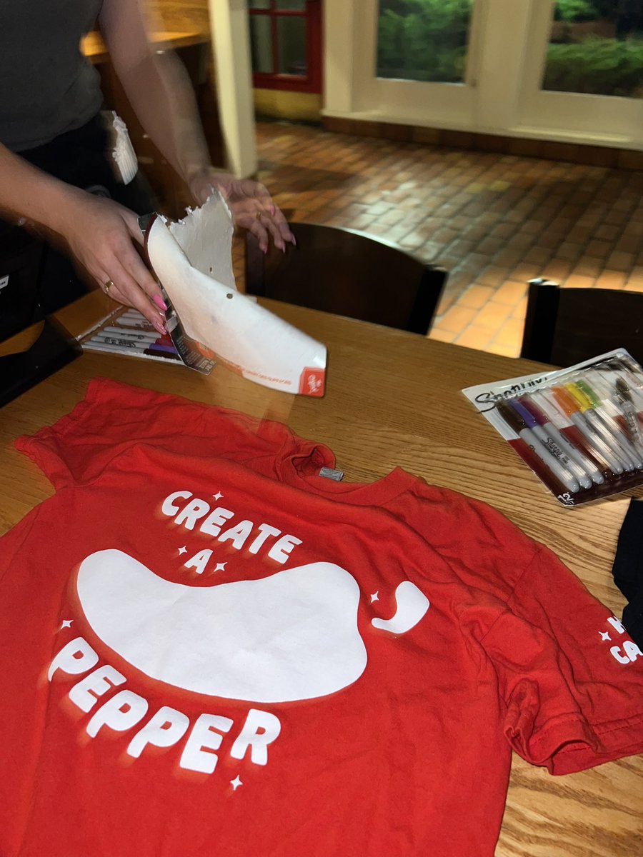 #colorapepper #stjude #chilislove Color a pepper for St Jude kick off with some amazing #chiliheads! Can’t wait to raise some money for the kiddos #childrencancerawarenessmonth