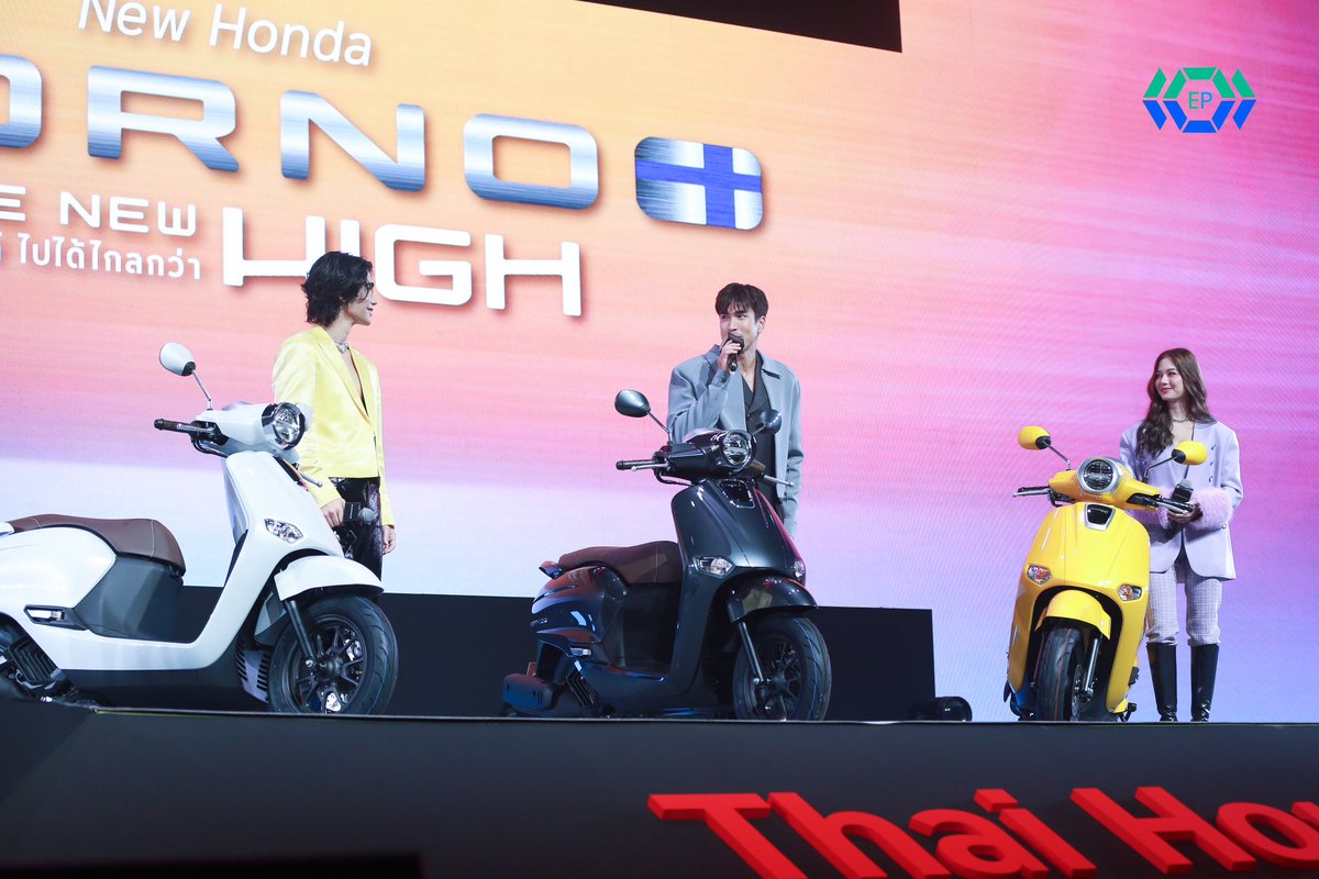 #EPNEWS บริษัท ไทยฮอนด้า จำกัด เปิดตัวรถจักรยานยนต์รุ่นใหม่ 'New Honda Giorno+' พร้อมเปิดตัว 3 พรีเซนเตอร์  'ณเดชน์-คูกิมิยะ' 'เจฟ-ซาเตอร์' และ 'วี-วิโอเลต'

#kugimiyas #JeffSatur #VioletteWautier 
#TheNewHigh #HondaMotorcycleThailand #ThaiHonda #Giorno