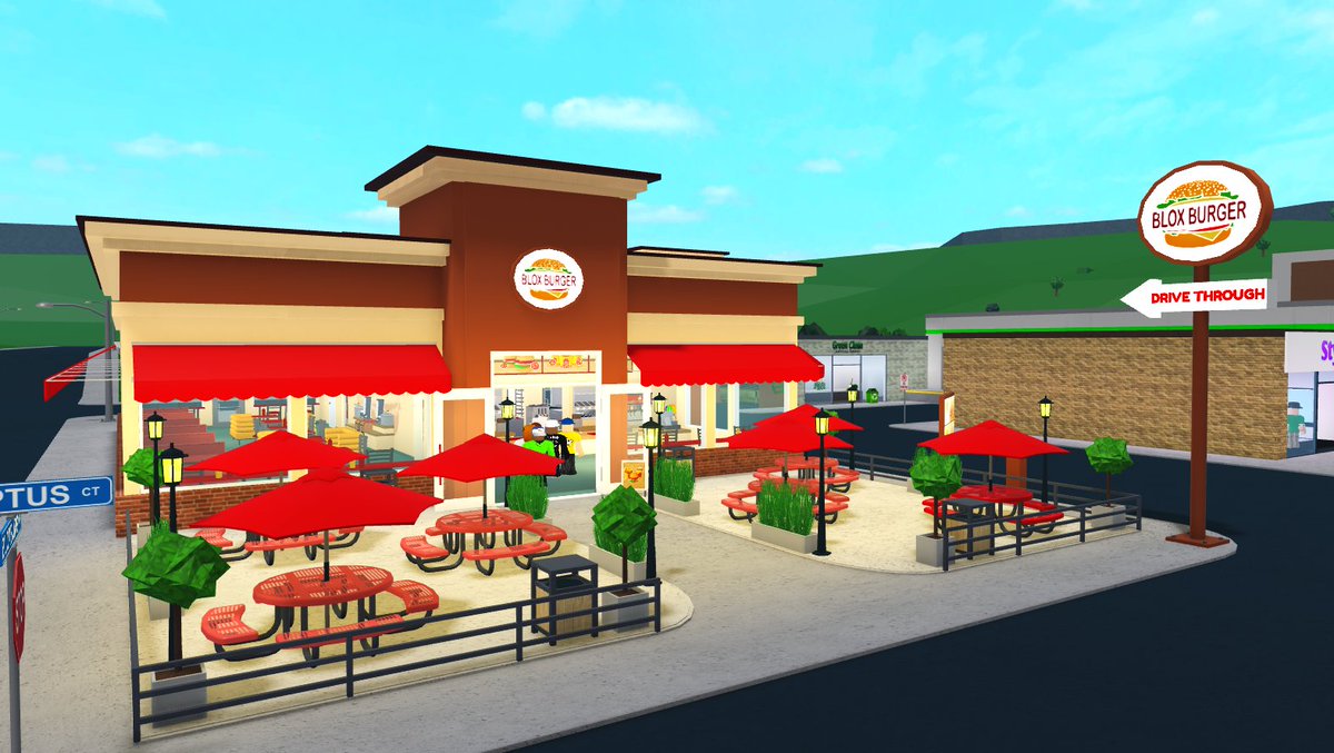 Robbie72954205's tweet photo. Opinion on BloxBurger job? I don't get paid that well, any tips? https://t.co/qEHfXOrual