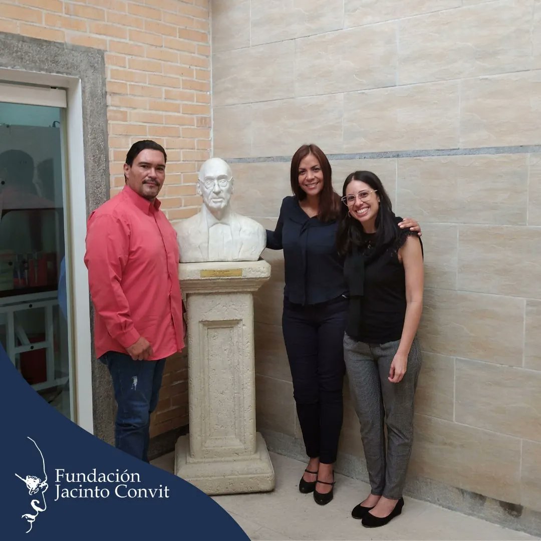 La #FJC abrió sus puertas a la Asociación #ElPoderDeSerMujer, cuyos representantes asistieron a la Fundación con la finalidad de conocer su labor y conversar sobre futuros proyectos en conjunto.

#SumaDeVoluntades