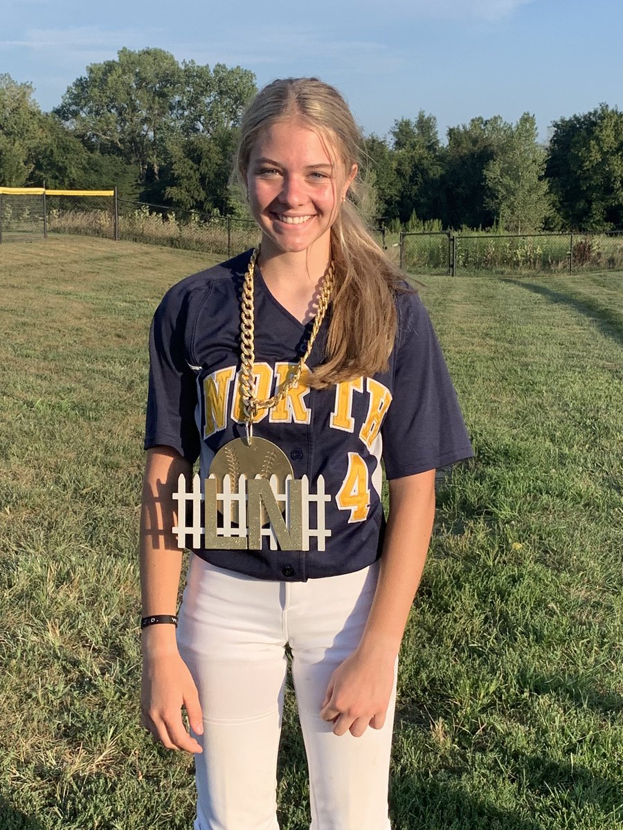 LNEagleSoftball's tweet image. Gold falls to Rock Bridge JV. Back in action tomorrow in the Legacy JV Tourn 4pm vs. LS  &amp;amp; 5:30pm vs LSW. 
Defensive Player of the game:  Arianna T. 
Offensive Player of the game:  Macey U.