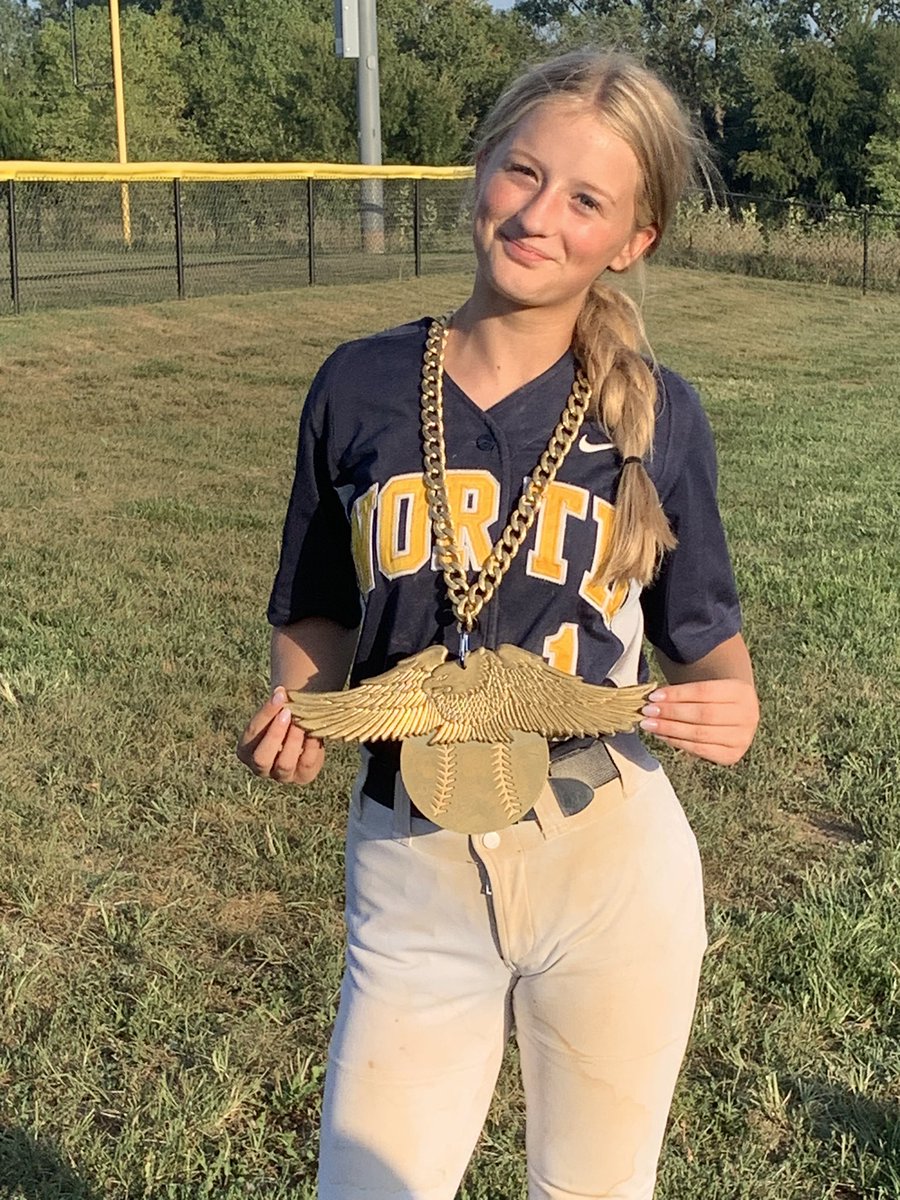 LNEagleSoftball's tweet image. Gold falls to Rock Bridge JV. Back in action tomorrow in the Legacy JV Tourn 4pm vs. LS  &amp;amp; 5:30pm vs LSW. 
Defensive Player of the game:  Arianna T. 
Offensive Player of the game:  Macey U.