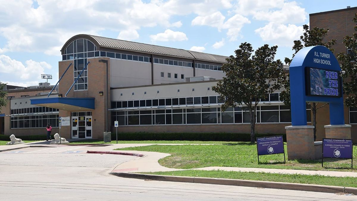 SandgaardFnd's tweet photo. The Opioid Crisis: Why Schools Must Immediately Prioritize Education and Prevention to Save Lives.
#OpioidCrisis #EndOverdose #EndStigma #HarmReduction #Recovery #CreateAwareness #EducateAndInform #CarryNarcan #SaveALife
Read more here:
https://t.co/o52UH5XcVZ https://t.co/xMtsMNEptY
