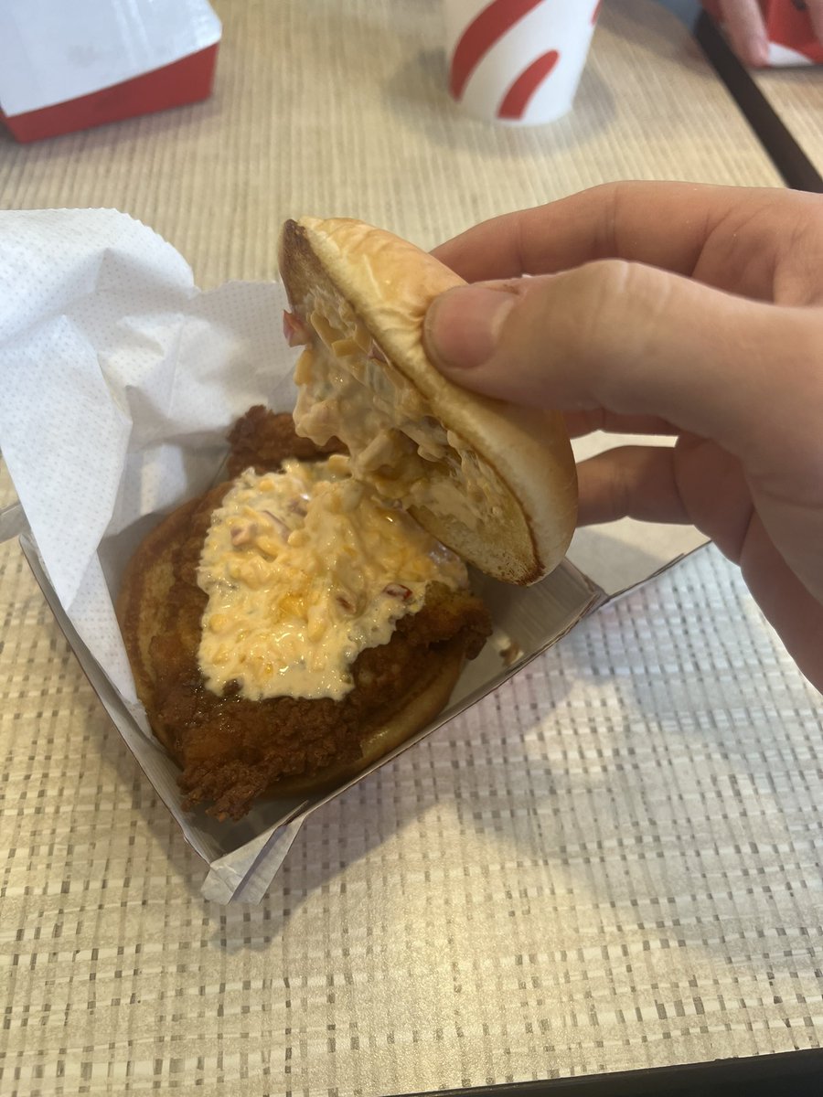 3 thumbs up for the #pimentochixsandwich