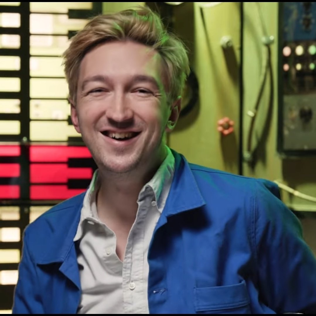 FightingOwlFilm's tweet photo. Loving Shane's Fred cosplay on this season of Ghost Files. @wearewatcher @ryansbergara @shanemadej #ghostfiles #shaniac https://t.co/2Hr2eVdt3b