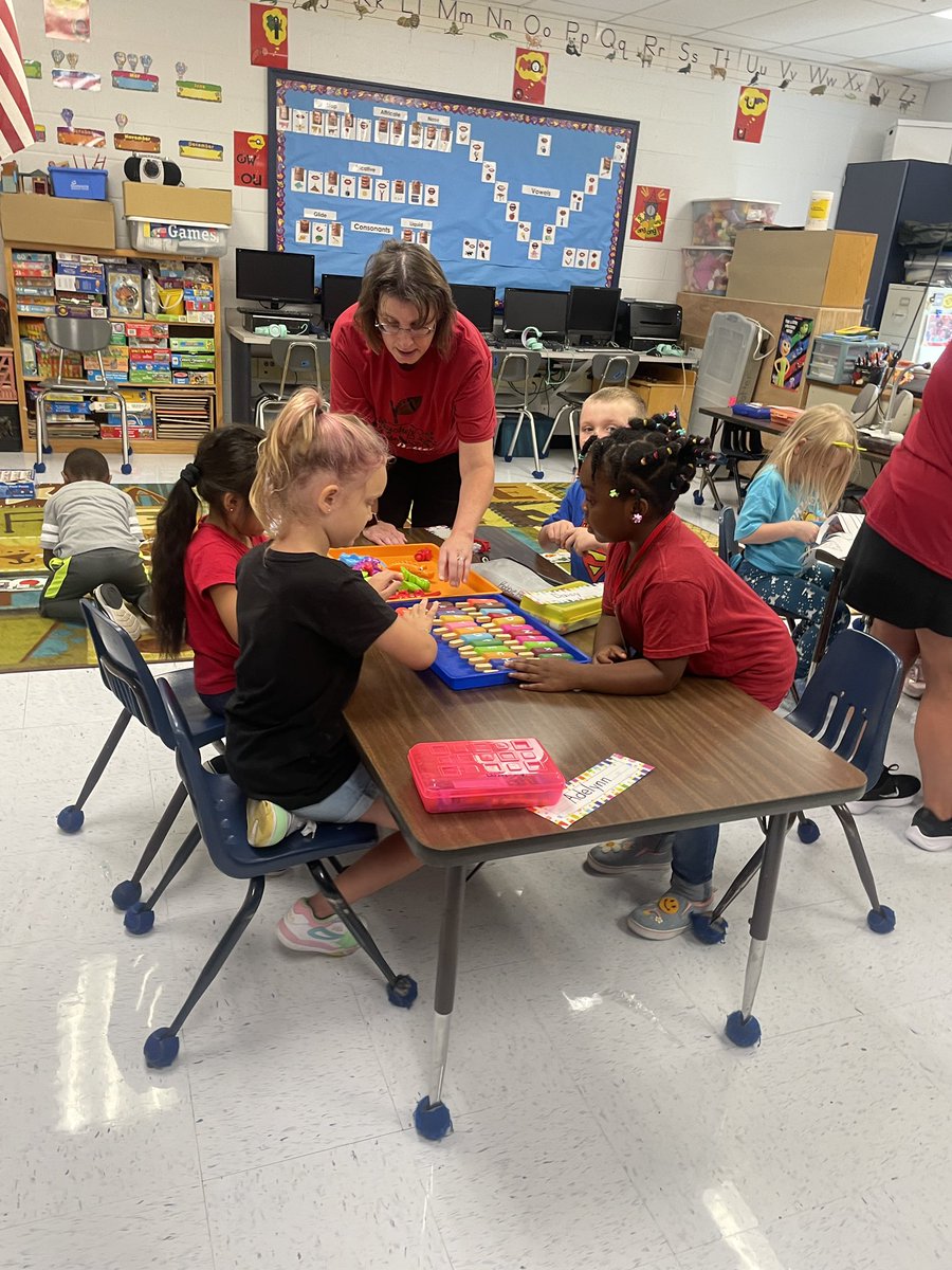 Melissa Hollen tweet media