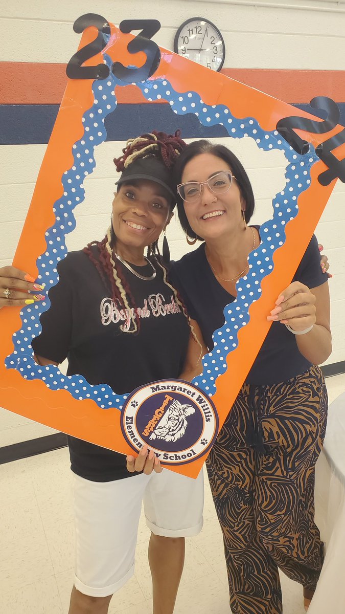 LisaSnow4U's tweet photo. #MWESTIGERS https://t.co/NE5OGsGJHo
