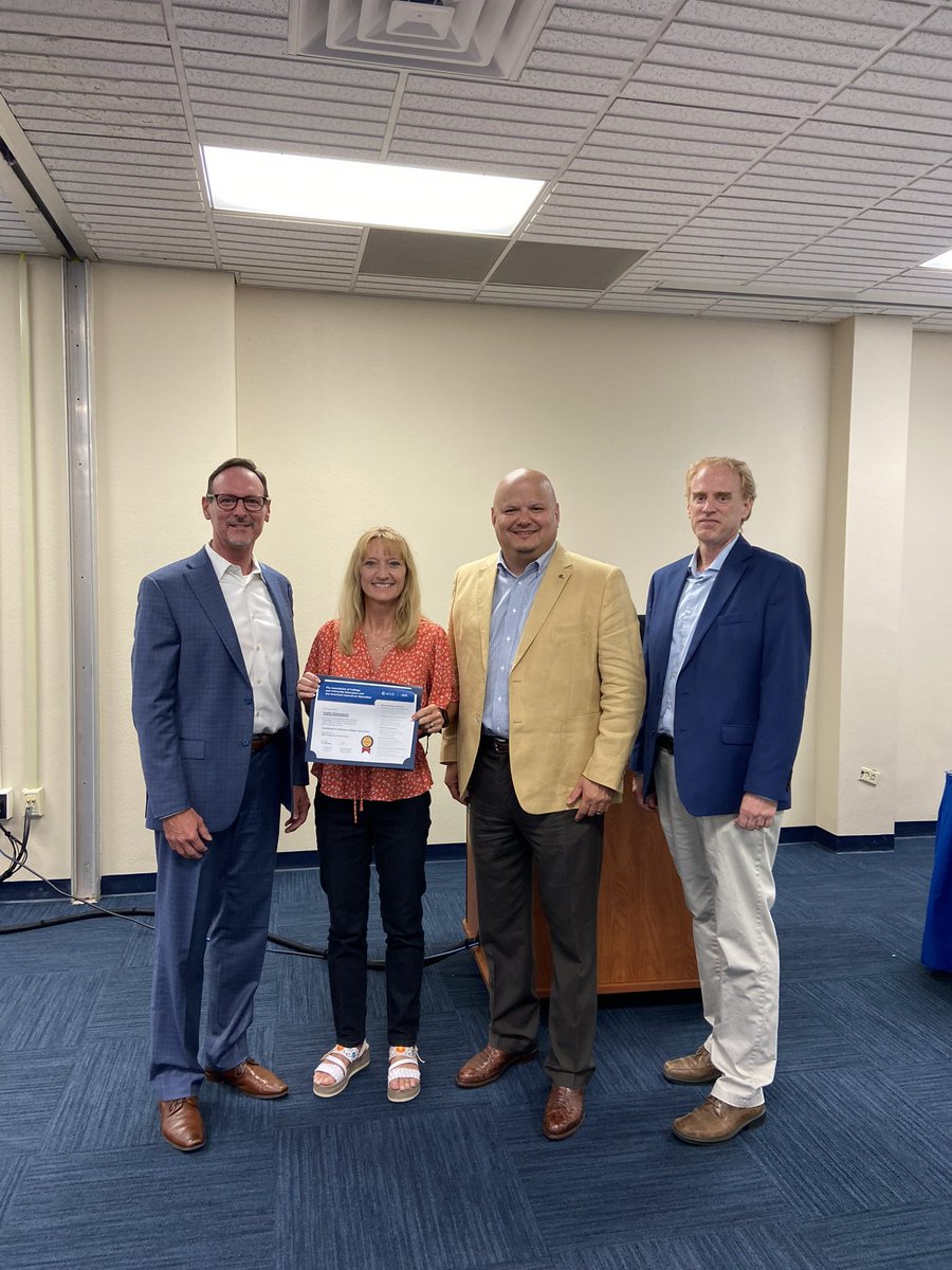 tamukHKN's tweet photo. Congratulations @Judy42112276 Ms. Bloomquist on your completion of the @ACUE_HQ training @JavelinaNation Thank you for providing this opportunity @ACUE_HQ for our faculty @JavelinaNation! https://t.co/FQecUXyA5p