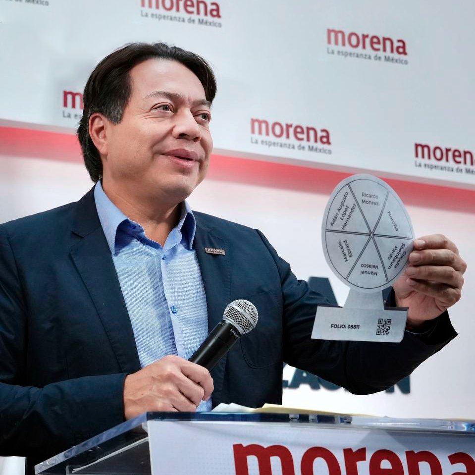 mario_delgado's tweet photo. Hoy, en compañía del Presidente del Consejo Nacional de #Morena, @AlfonsoDurazo, dimos a conocer los pormenores del proceso de levantamiento de encuestas que definirá a la o el encargado de la Coordinación de Defensa de la #CuartaTransformación. 

Se está garantizando en todo momento que será el pueblo de México el que va a decidir y nada ni nadie podrá intervenir en esa decisión. #Defensa4T