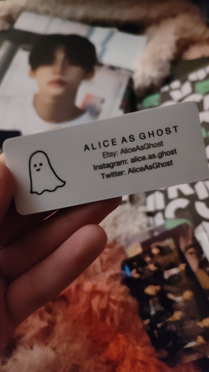 Sun_Risex's tweet photo. @AliceAsGhost Haha, I found your account by buying a TXT album from Goodwill, it had your business card!! It is actually so cute 😍 (It was a BTS one) https://t.co/UogoN4Doiy