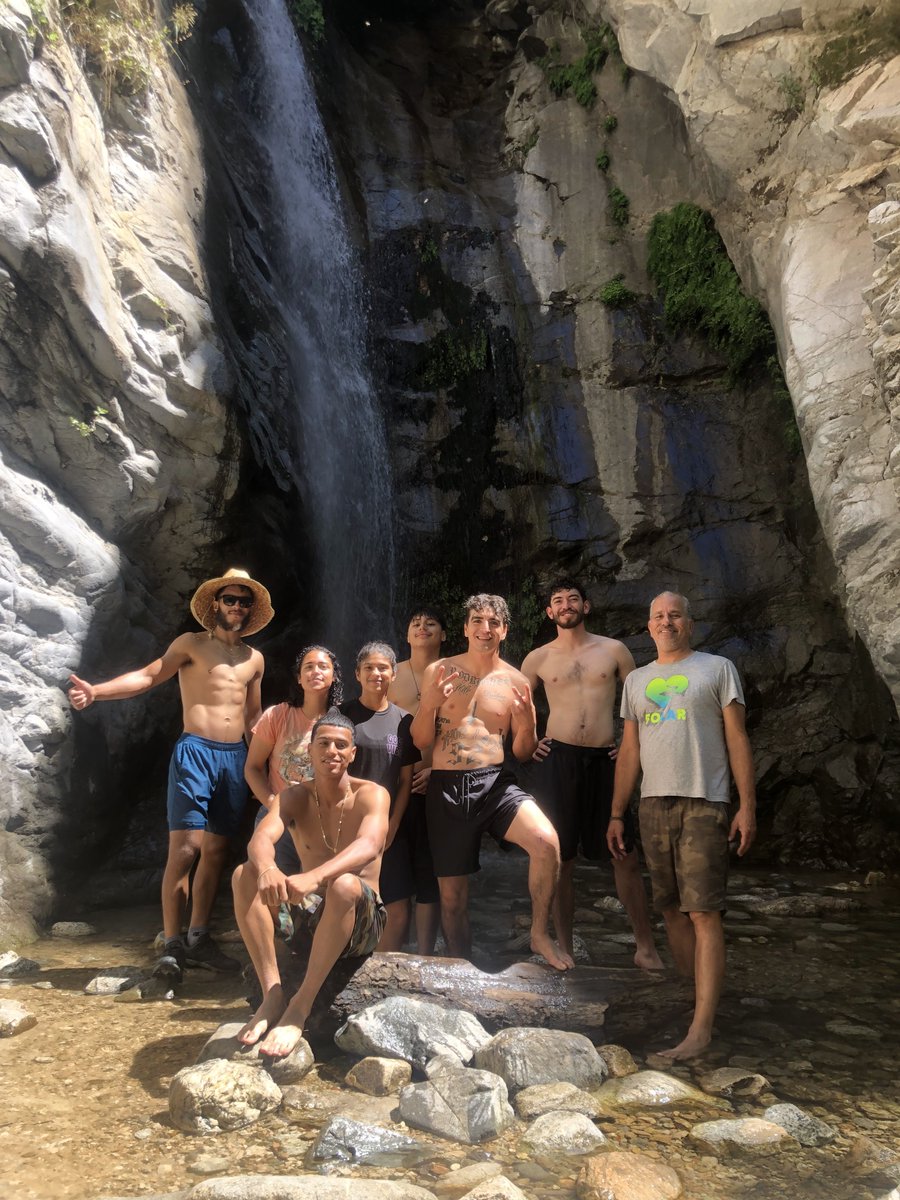 On Saturday NET's Watts/South Central LA crew beat the heat with a celebratory hike at Millard Canyon in the Angeles National Forest. More at: instagram.com/p/Cwgirl9JbaX/…