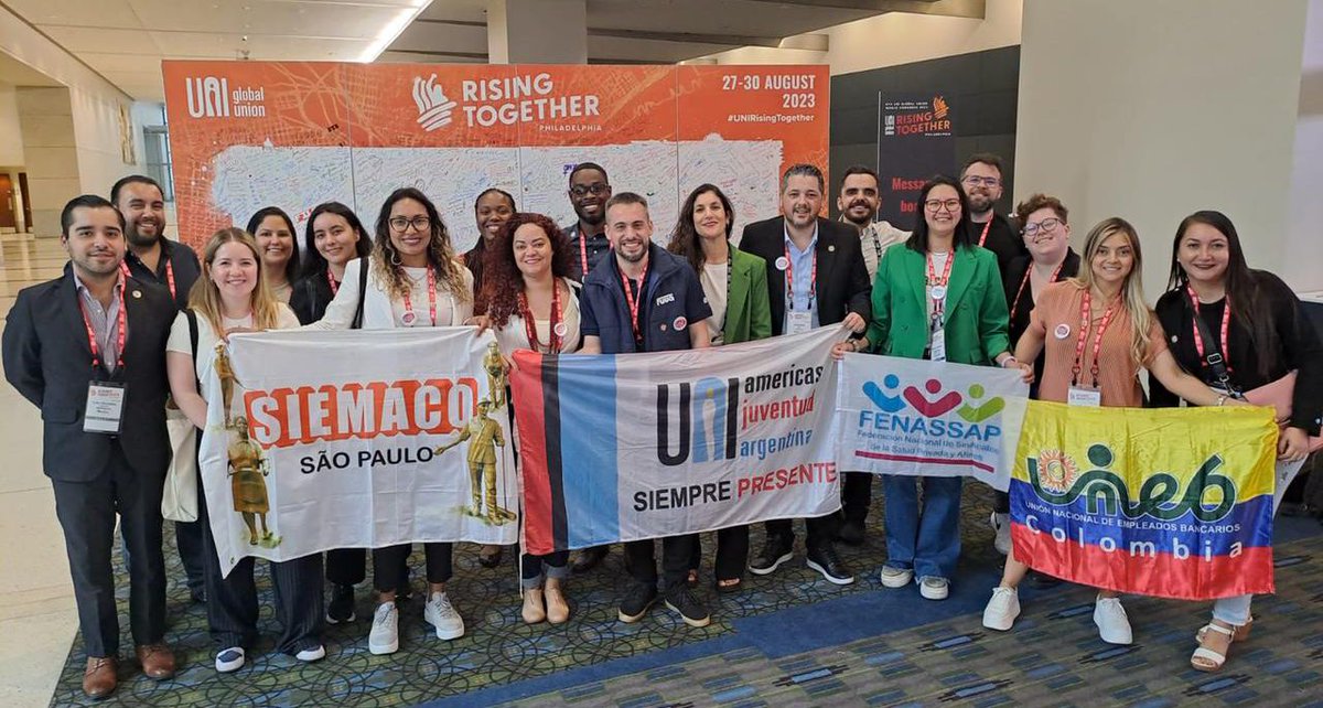 La juventud sindical de América unida en una foto histórica ✊🏼 🌎

Seguimos participando del 6to Congreso Mundial de <a href="/uniglobalunion/">UNI Global Union</a> en Philadelphia, Estados Unidos.

#unirisingtogether #youthriseup #uniyouth #roadtophilly