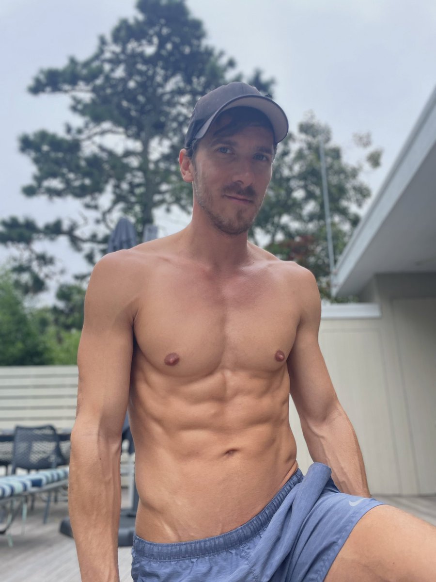 TripLangley's tweet image. We love a completely candid, unposed Fire Island deck workout moment #iworkout #andididactuallybeforethis
