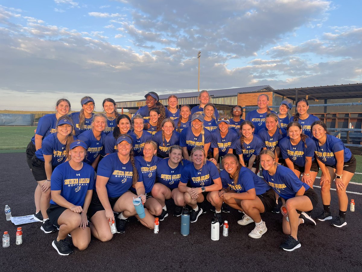 We had a great first day with #team26! Excited for this year with this group!🤩💪

#LetsRide #GoMuleriders