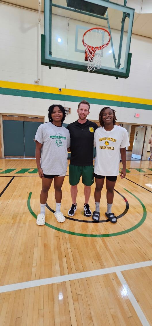 We had a great time at @MssuWbb Elite Camp! Thank you @Coach_BPorter having us! @aliviamcox