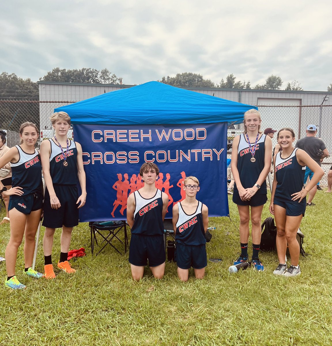 CrossCountry_CW's tweet photo. Once again so proud of this crew. 2nd regular season meet, the MSCCA meet up at Buckner Park. 

4 out of 6 received 🏅 this afternoon, they all ran hard. 

Anthony Collins 11th and Jayden Howes 14th out of 110+ boys. McKenzie Williams 10th and Hollee Wilson 11th out of 60+ girls https://t.co/jw8t1RGRu5