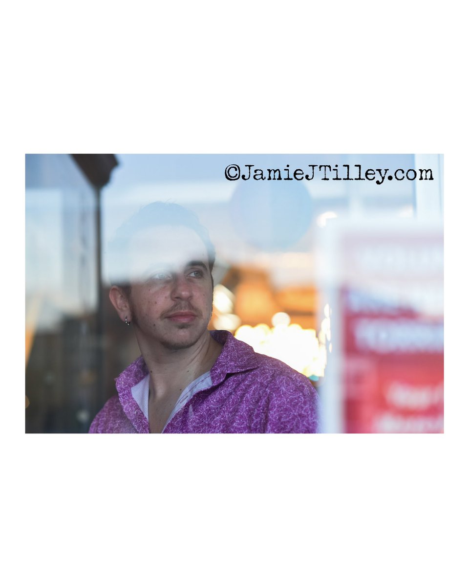 JamieJTilleyPh1's tweet photo. A colorful, yet moody shot of Tommy
#portraitsoflifebyjamie #portraitphotography #portraitphotographer #windowportrait https://t.co/DZeOuORf95