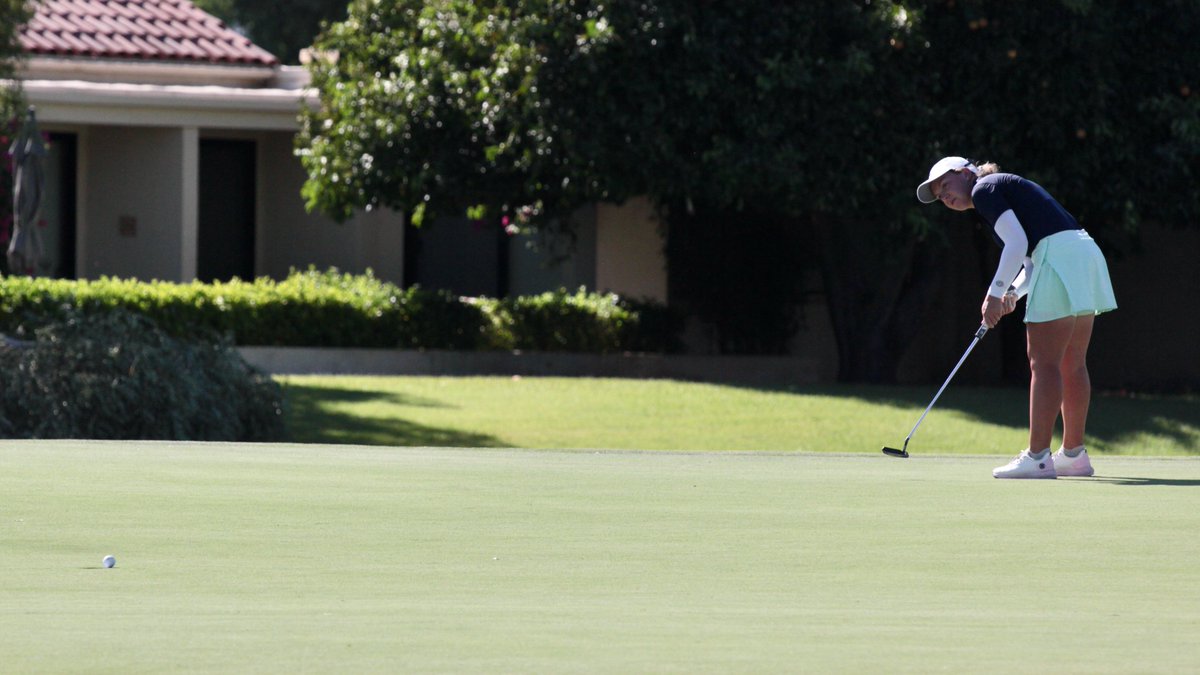 RobHernandezGLF's tweet photo. Waterford's @taitumbeck watches her birdie putt fall on the 18th hole of the Dinah Shore Course at Mission Hills CC as she shoots 74 in Round 1 of @lpga/@EpsonTour Qualifying School in 118-degree weather in the Coachella Valley. @Wisdotgolf https://t.co/TnzRaTU0qa