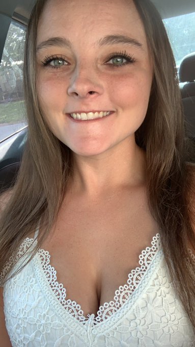 Trouble never looked so damn fine 😉 https://t.co/qETma4zBSX