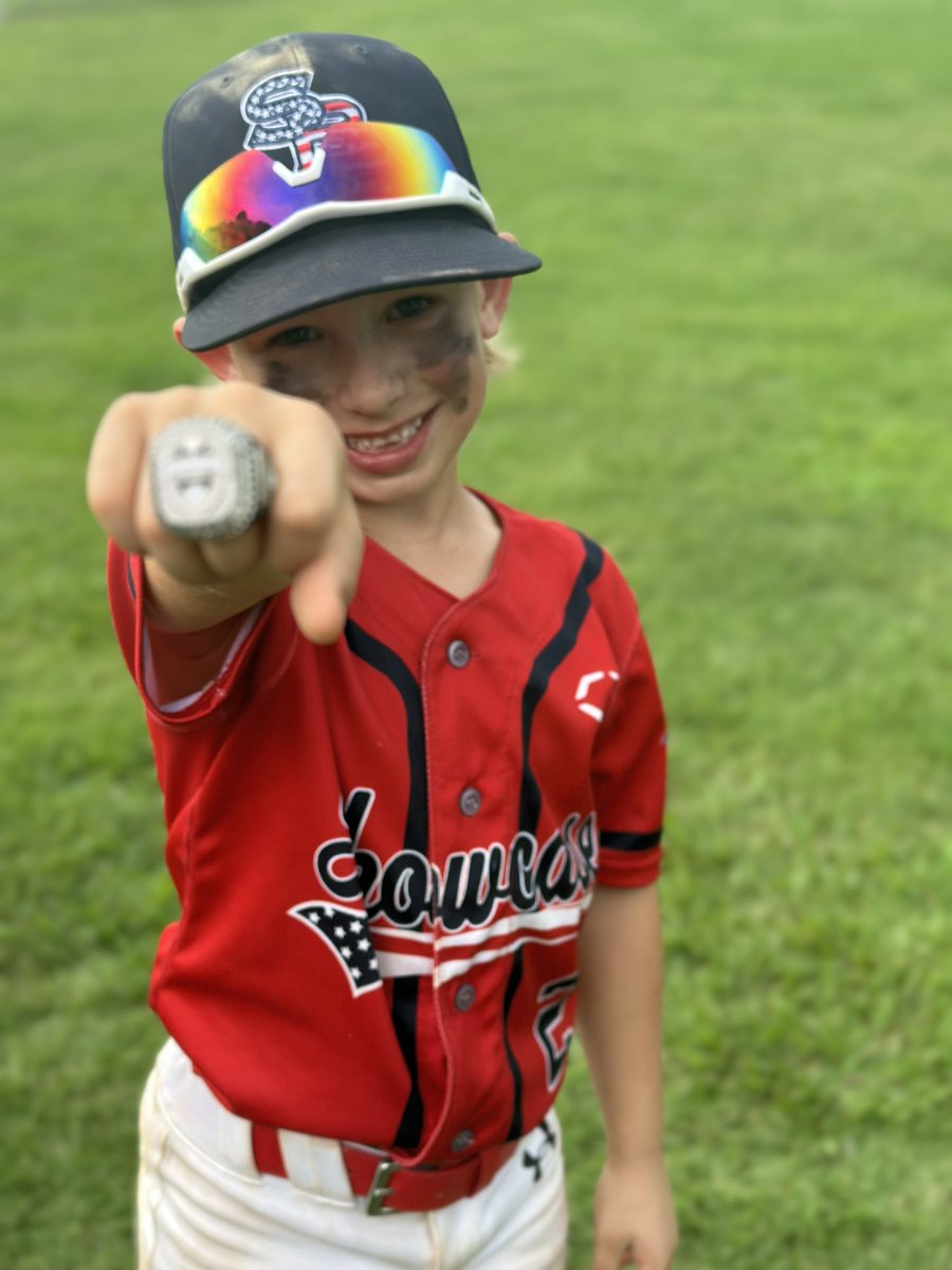JLBasinger's tweet image. Brought home some hardware! Not a bad first tournament for the team. Super proud of Beckett and his teammates! #SBANorth #Generals #8U
