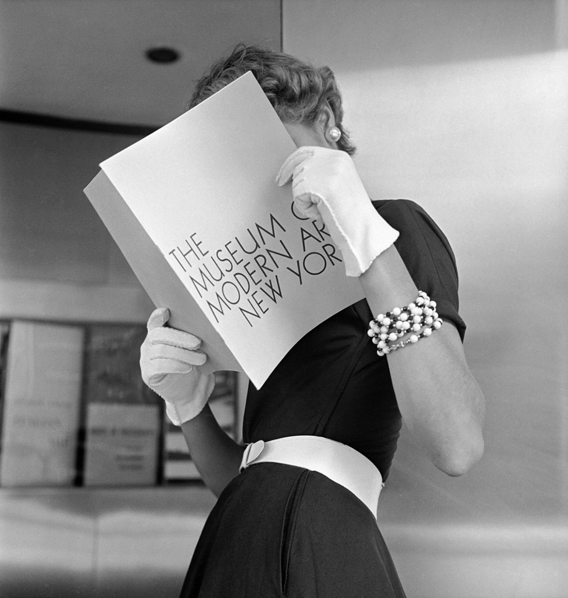 📸 Nina Leen. Jean Patchett, 1949. #blackandwhitephotography