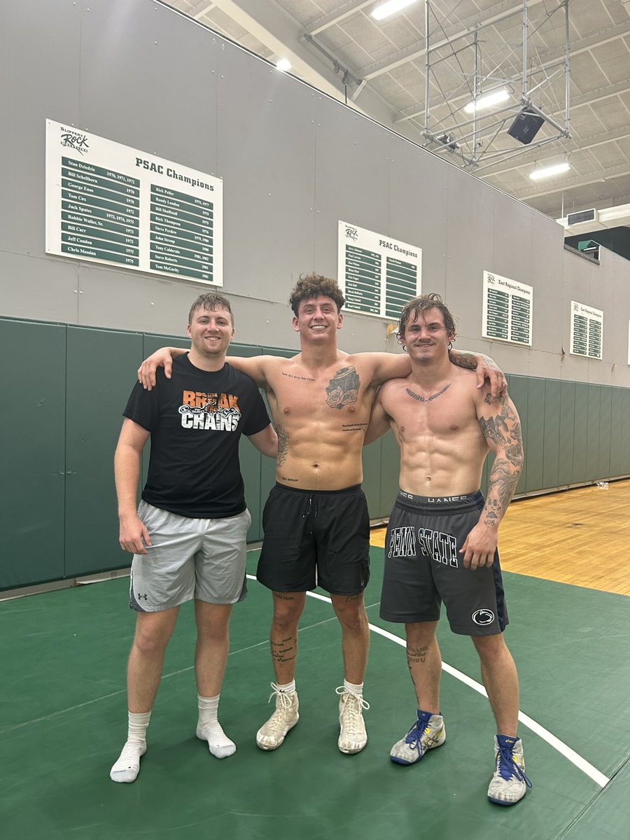 SRU Wrestling Club tweet media