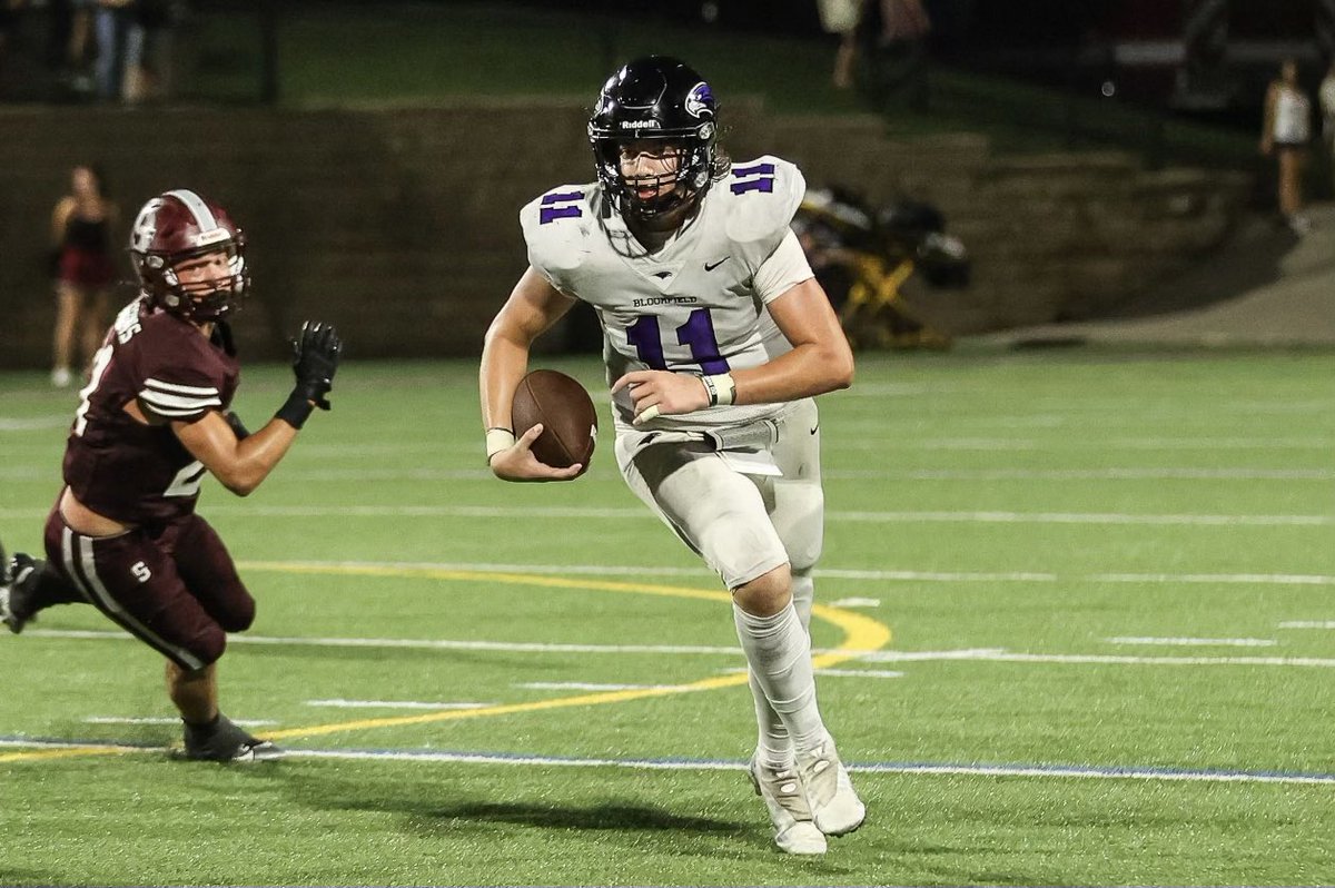 KieranCrossley9's tweet photo. Appreciate the coverage and the recognition by @ThePrep3 showing the game against Seaholm last week. https://t.co/YLFpWnunuH
And shout out to @SusanAdamsPhoto for shooting the game.
@JReed2__ @BHHSFB_BOOSTERS https://t.co/soamKdzQvq