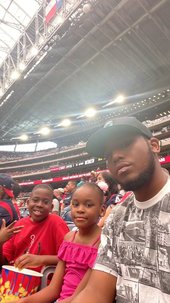 SemeDoug's tweet image. Game night ❤️