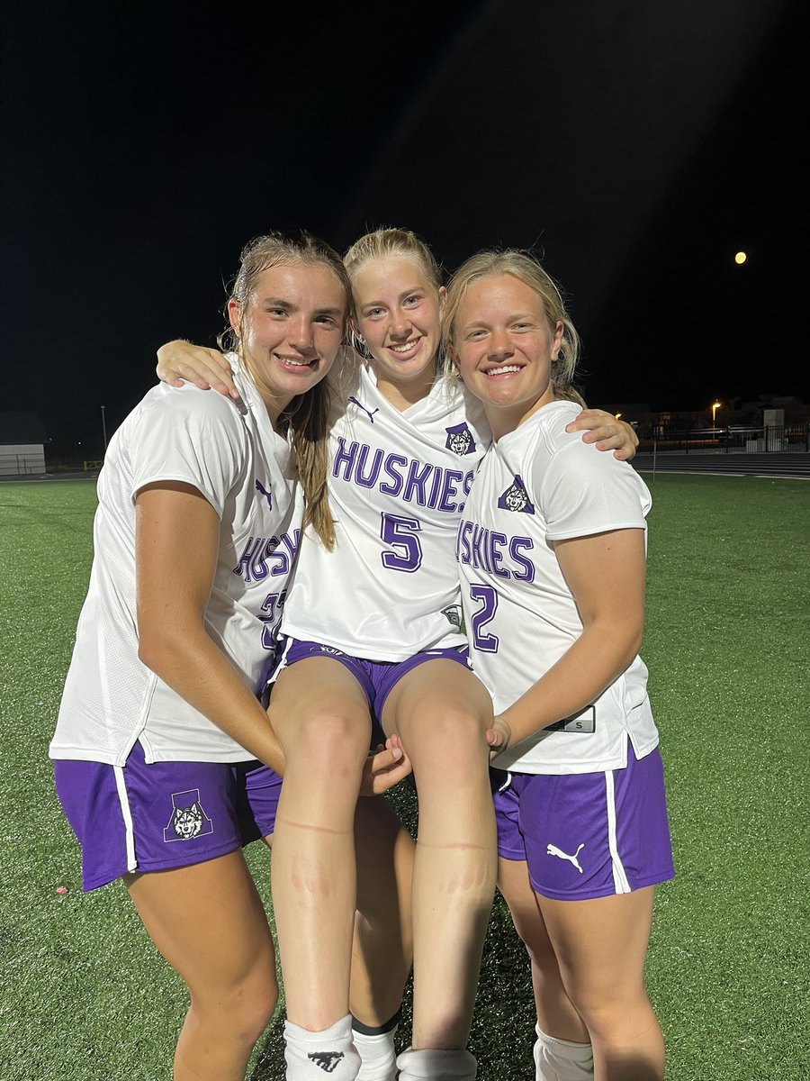 albany_soccer's tweet photo. Good battles in both games at Rocori tonight. JV fell 2-0, but fought hard to the end. Varsity won an intense game 2-0!! Goals tonight from Savanna and Kylan with Callie getting both assists! Another shutout game for Alyssa and our back line! Way to go Huskies!! https://t.co/510HAASenE