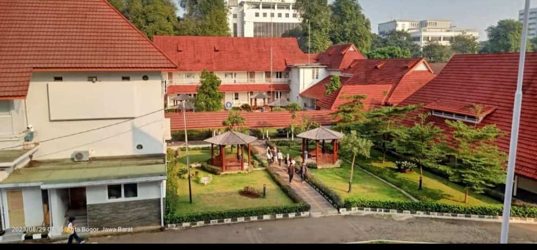 DamentaGtg's tweet photo. Pemandangan dari gedung Zeta..
Pagiku cerah sekali https://t.co/jPBVvykHZK