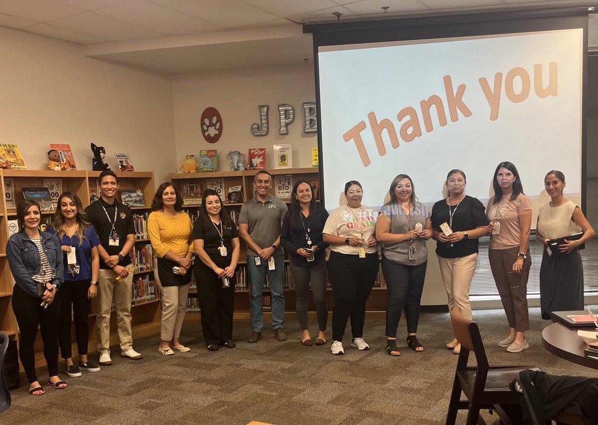 MsMartinez tweet media