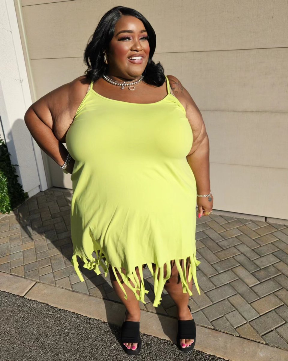 DIVATEETEE's tweet photo. IM ALOT OF THINGS BUT BEAUTIFUL  IS DEFINITELY  ONE OF THOSE THINGS #FLYFLUFFYANDFABULOUS #DIVATEETEE #PLUSSIZEFASHION #STYLE #PLUSSIZEOUTFITIDEAS #SUMMERFASHION https://t.co/j5ENVCJQ4e