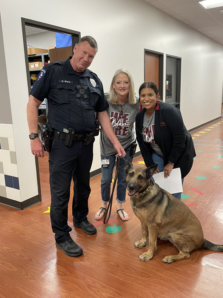 Thank you for stopping by Adam today! We appreciate everything you do!! @CFISDPDChief @AdamElementary #WeAreAdam