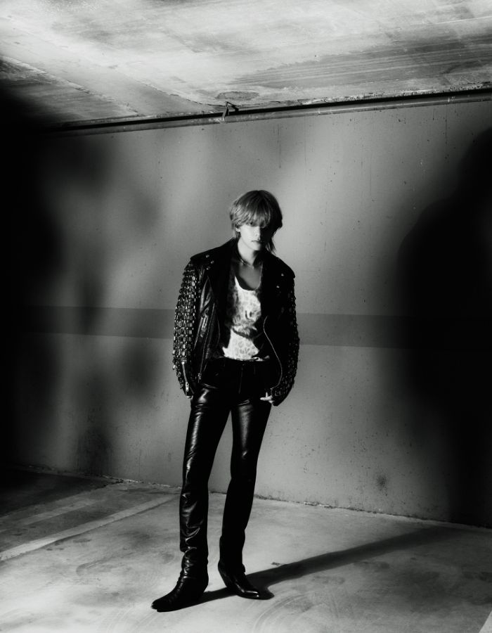 bts2023army2023's tweet image. V &apos;Layover&apos; Photo 3 p1

#V_Layover #Layover #bts #army #방탄소년단 #Taehyung #TAEHYUNG #BTSV #v #V #tae #taehyung #kimtaehyung #kth #btsv #vbts #김태형 #뷔 #テテ #btstaehyung #taehyungbts #방탄소년단뷔 #KiTaehyung #thv #taehyungie #taehyungbts #taehyungkim #taehyungv #taehyungi