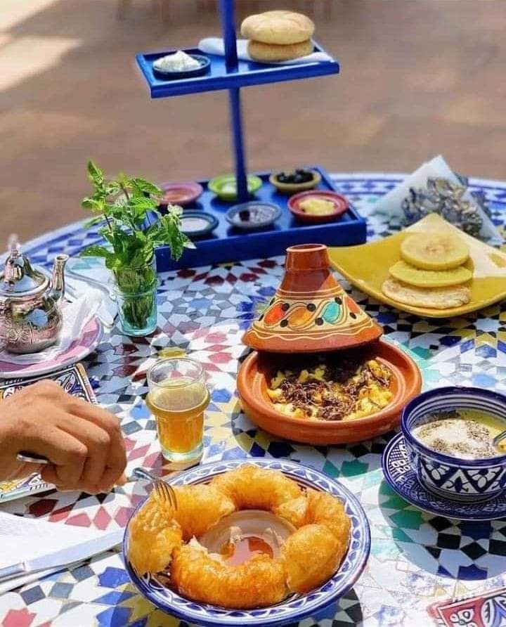 Bismillah ✨❤️✨     ✨🌿✨
                Bsha wRaha ✨🧡✨
✨👑🇲🇦👑✨
#moroccanfood #moroccanbreakfast #marocco #moroccan #morocco #maroccan #maroc. صباح الافراح و المسرات