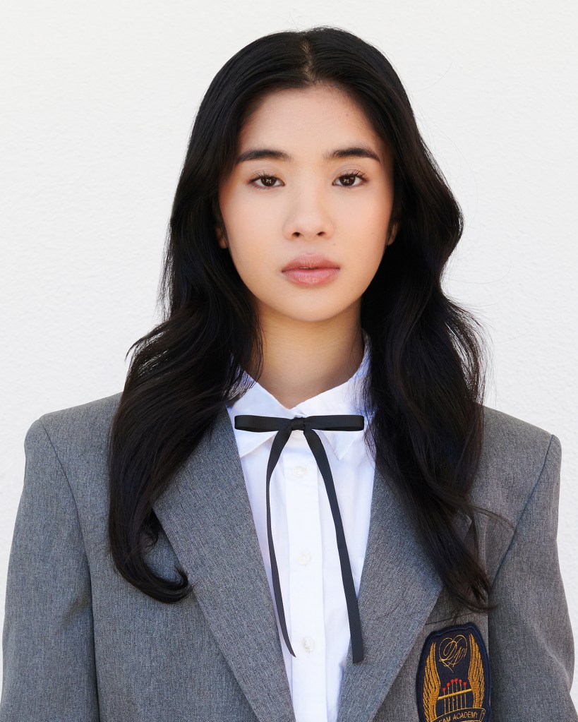 KATSEYE_UPDATES's tweet image. Name: Sophia
Age: 20
Home Country: Philippines