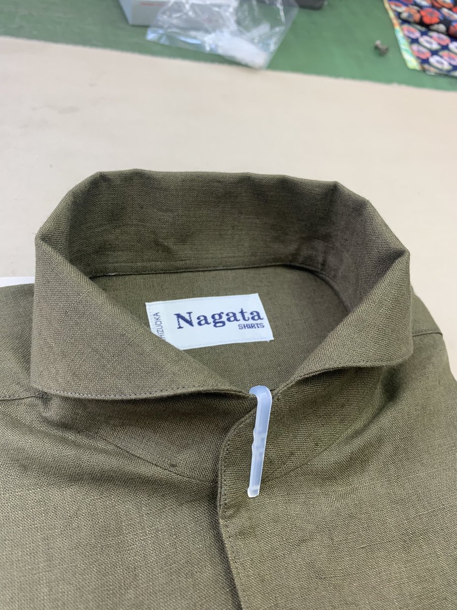 nagata_shirt's tweet photo. Kさん持ち込みリネンオーダーワイシャツ
まだまだ暑い日が続きます💦
リネンのワイシャツで残暑も快適に過ごしてみては如何でしょうか?
#ナガタワイシャツ
#オーダーワイシャツ
#静岡オーダーワイシャツ
#オーダースーツ
#静岡オーダースーツ
#綿麻ワイシャツ
#thomasmason https://t.co/aWWwrLoS8S