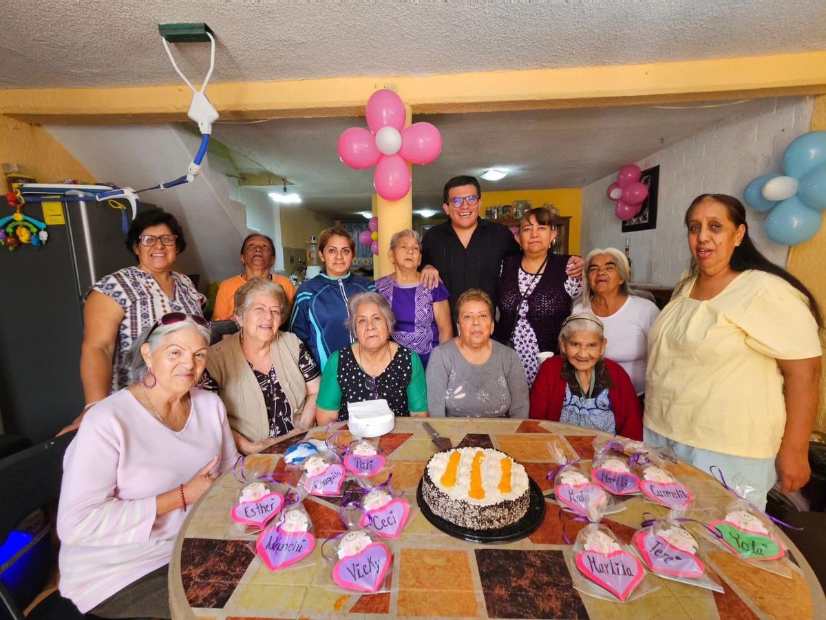 OrlandoReyes_G's tweet photo. El día de hoy pasado un día increíble celebrando el #DíaDelAbuelo en compañía del Grupo de Adulto Mayor
"No Me Olvides".

Toda esta semana estaremos festejando a nuestras abuelitas y abuelitos de #Iztapalapa.

#YoLoHaré ¡Lo Haremos Juntos! 🇲🇽❤️ https://t.co/YgZBYxbEHM