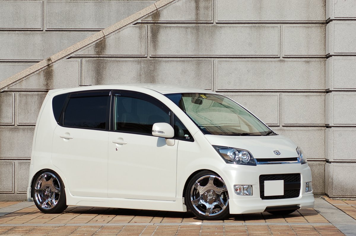HighWorks_taka's tweet photo. #L175S #ムーヴカスタム 用の #リアガーニッシュ です。
リアワイパー穴、エンブレム部凹みがなくなりすっきりします!
(要ワイパーモーター取り外し)
#ハーフスポイラー (フロント前期のみ)もあります!
#HighWorks #ハイワークス
#L175 #L175カスタム #ムーブカスタム
#日本製エアロ https://t.co/7Gx9VFQtpM