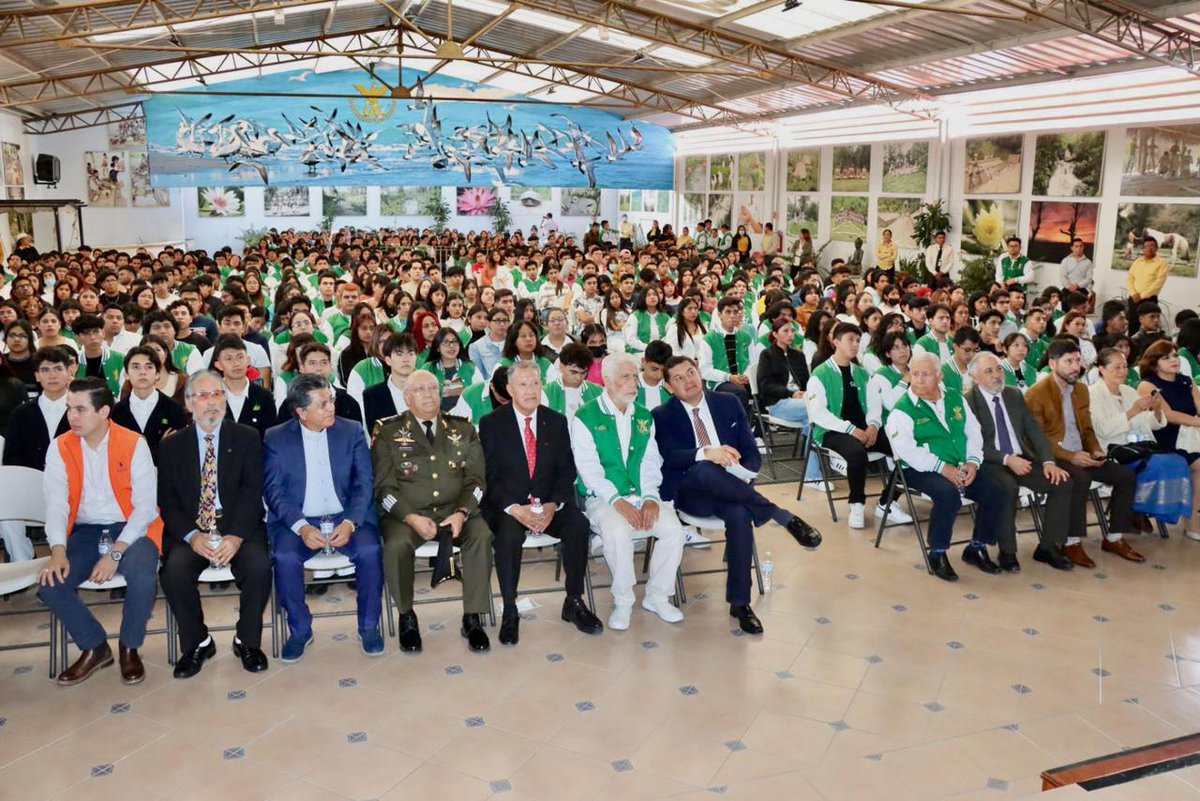 armentapuebla_'s tweet photo. ¡Todo mi respaldo a las y los jóvenes estudiantes poblanos!

Agradezco la invitación  del rector Jorge León Vázquez para asistir a la inauguración del auditorio "El Paraíso", de la @UnivAlvaEdison.

Abonamos a la construcción de una educación científica, de calidad y humanista, bajo el Proyecto de Nación que encabeza nuestro presidente @lopezobrador_.