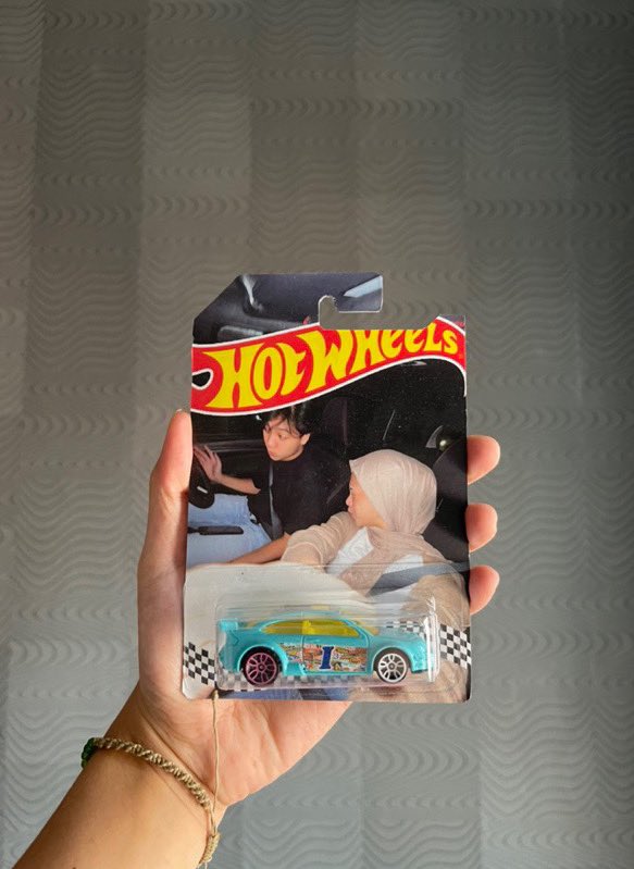 Inspirasi kado buat mas pacar/cowok gebetan kamu!💗💐💫

-A thread-