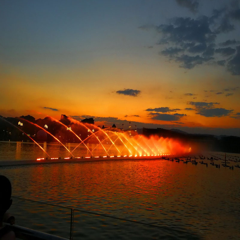DalisiCo's tweet photo. Fountain can be integrated with architecture, planning and environment. Our water feature design draws upon from eastern and western cultural essence, using a lot of performance elements, so each work is a water dance performance.

#MusicFountain #WaterShow #OutdoorEntertainment https://t.co/QVWHMjTfKc