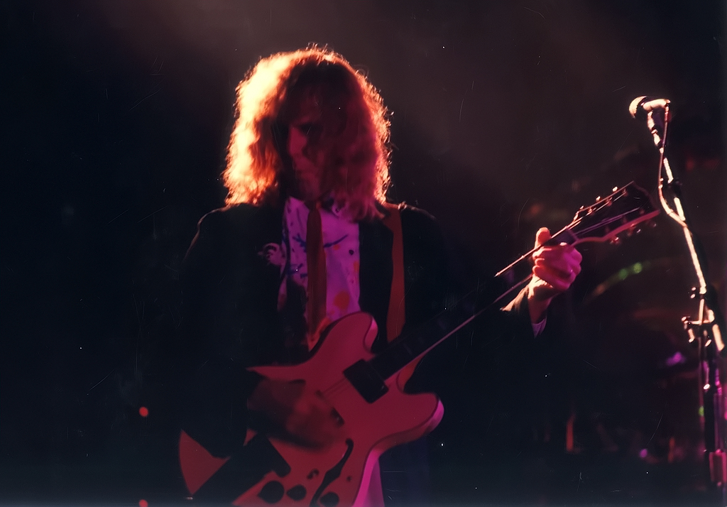 engineco16's tweet photo. @rushtheband Some of my older photos of Alex.   Happy Birthday, Lerxst! https://t.co/mmgDFcKYCQ