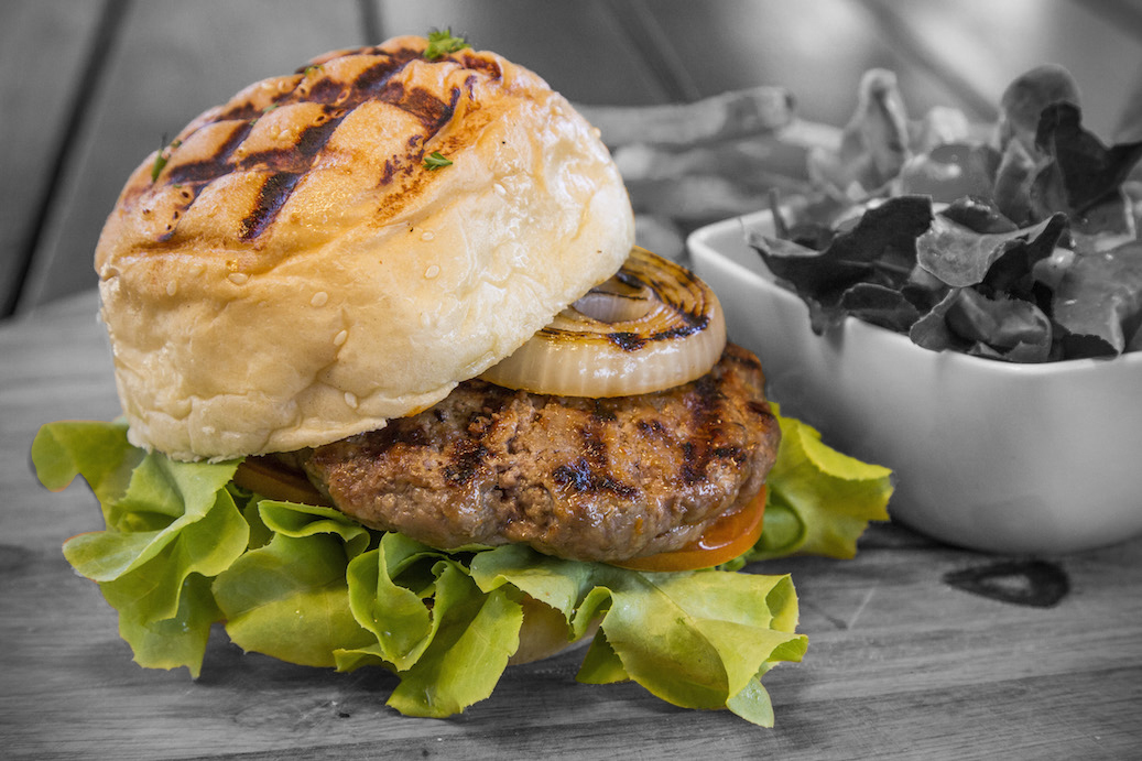 From classic beef to vegetarian delights, our burgers are all about bold flavors and satisfying bites. Dive into burger paradise at Bondi Aussie Bar and Grill! 🍔🍅🥑 #BurgerParadise #FlavorfulBites