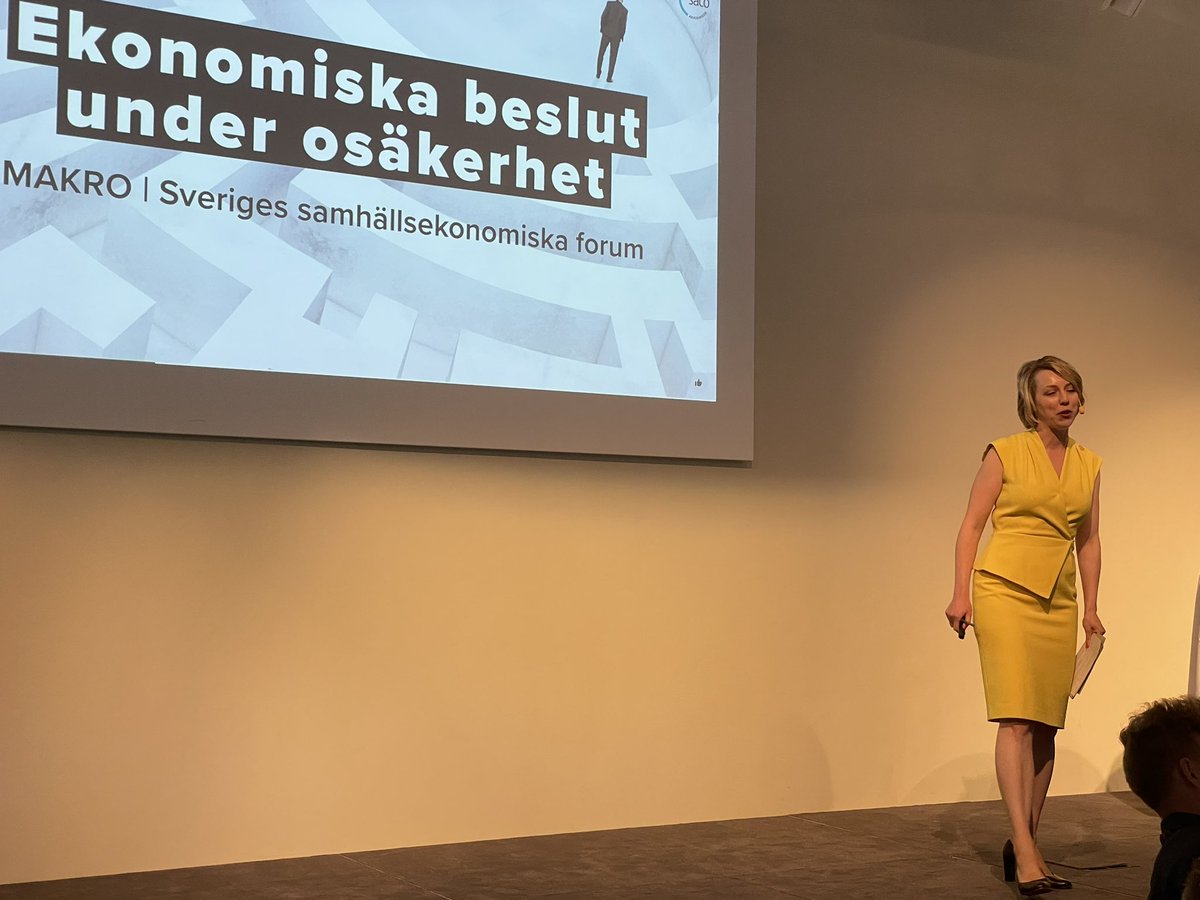 Ekonomiska beslut under osäkerhet . Det handlar Sacos konferens MAKRO  om idag. @kielosmarcal modererar bland annat samtal om penning- och finanspolitikens möjligheter och begränsningar. Följ live på saco.se/makro